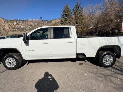 Used 2024 Chevrolet Silverado 2500 LT image 5