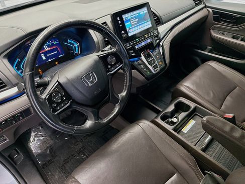 Used 2018 Honda Odyssey Elite image 7