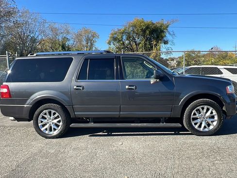 Used 2017 Ford Expedition EL Limited w/ Equipment Group 301A AWD/4WD image 4