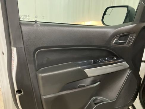 Used 2019 Chevrolet Colorado ZR2 image 9