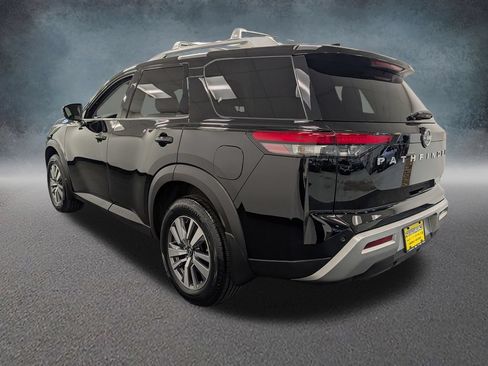 Used 2023 Nissan Pathfinder SL AWD/4WD image 6