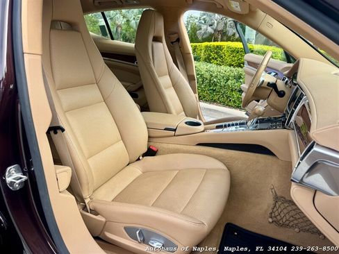 Used 2012 Porsche Panamera 4S image 38