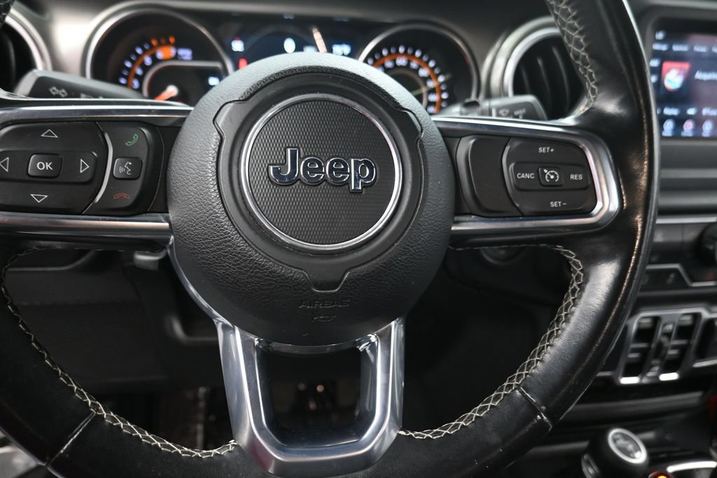 Used 2019 Jeep Wrangler Unlimited Sahara AWD/4WD image 11