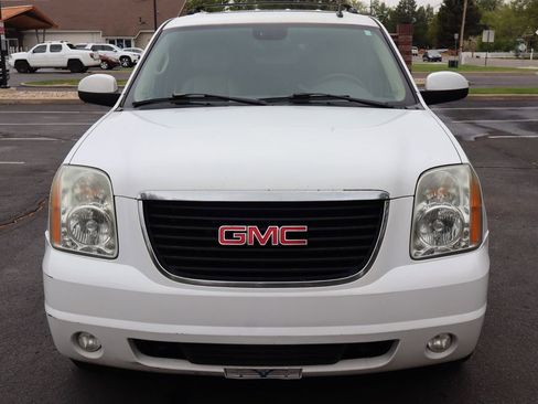 Used 2007 GMC Yukon SLT w/ SLT Preferred Equipment Group AWD/4WD image 12