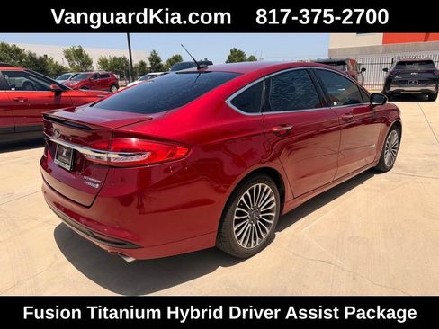 Used 2017 Ford Fusion Titanium FWD image 4