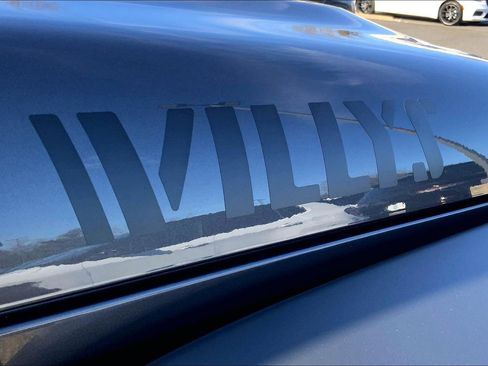 Certified 2025 Jeep Wrangler Willys image 9