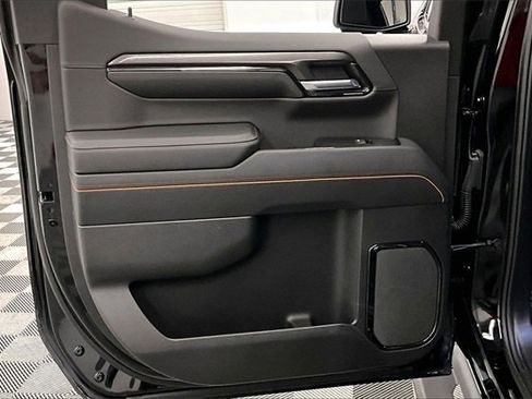 Used 2024 GMC Sierra 1500 AT4 w/ Technology Package image 20