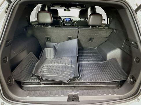 Used 2022 Chevrolet Equinox RS w/ RS Leather Package image 26