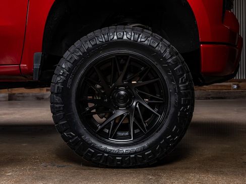 Used 2022 Chevrolet Silverado 1500 RST image 12