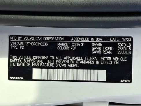 Certified 2024 Volvo S60 B5 Plus w/ Climate Package AWD/4WD image 28