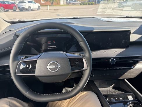 New 2025 Nissan Murano SV AWD/4WD image 19