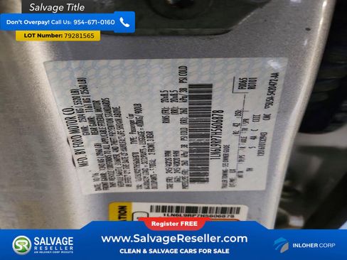 Used 2017 Lincoln Continental Reserve image 16