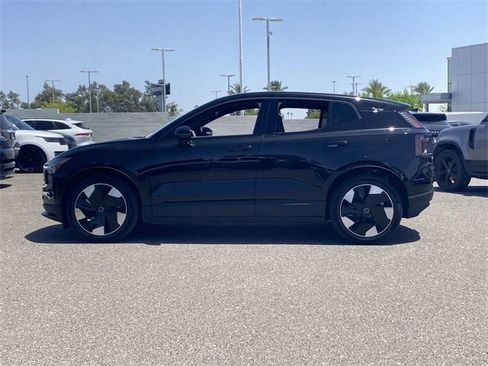 New 2025 Volvo EX30 Plus w/ Protection Package Premier image 10