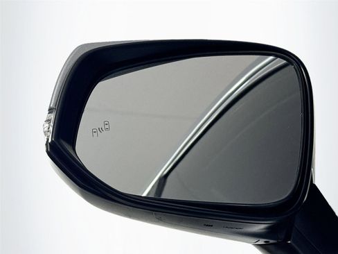 Certified 2025 Toyota RAV4 XLE FWD image 5