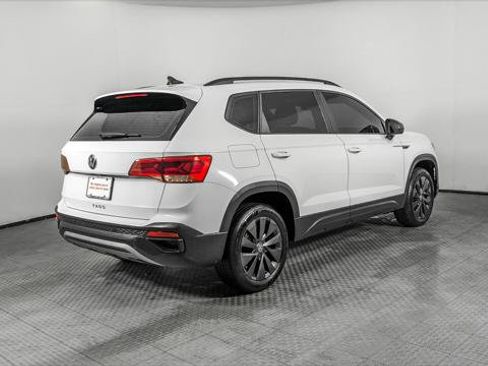 Used 2023 Volkswagen Taos S FWD image 8