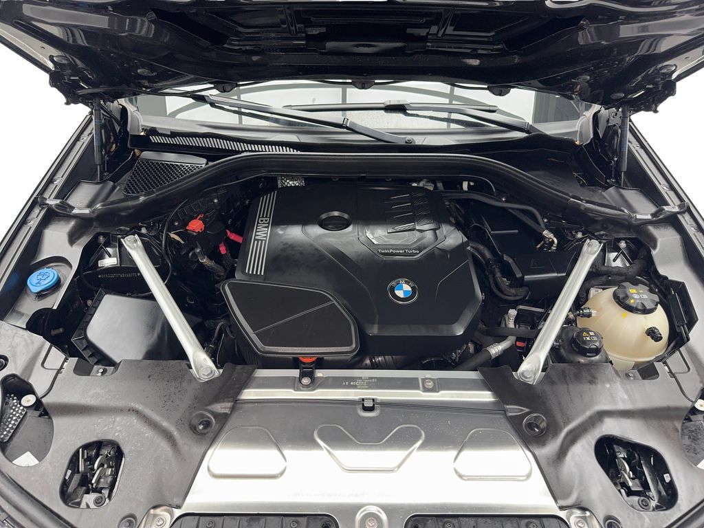 Used 2025 BMW X4 xDrive30i w/ Premium Package AWD/4WD image 18