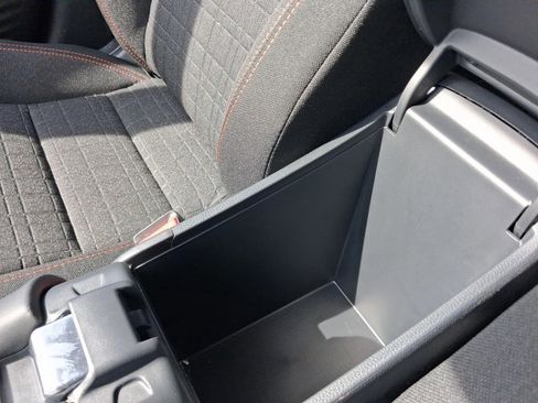 Used 2025 Honda HR-V Sport image 20