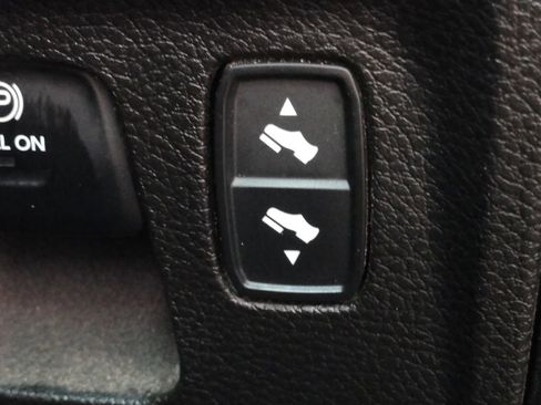 Used 2022 RAM 1500 Lone Star RWD image 21