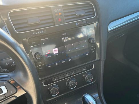 Used 2019 Volkswagen Golf Alltrack SE image 23