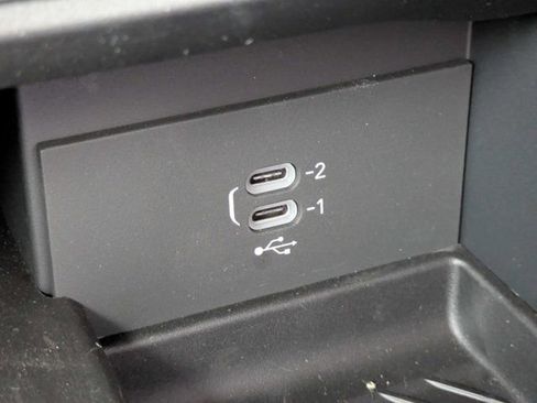 New 2027 Chrysler Pacifica Limited FWD image 25