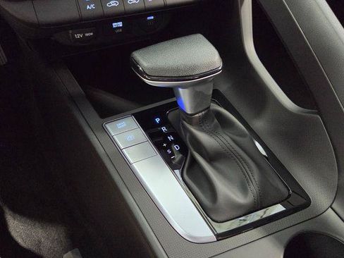 New 2026 Hyundai Elantra SE FWD image 21