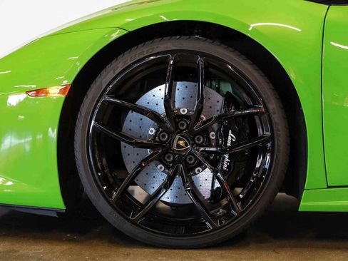 Used 2015 Lamborghini Huracan LP 610-4 AWD/4WD image 18