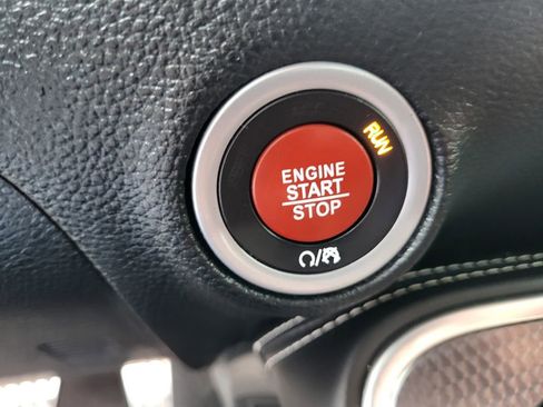 Used 2019 Dodge Challenger SRT Hellcat Redeye image 22