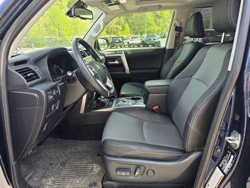 Used 2024 Toyota 4Runner SR5 Premium w/ Moonroof Package image 4