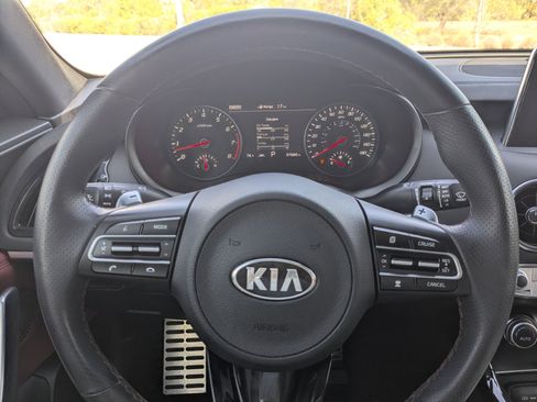Used 2020 Kia Stinger GT1 image 29