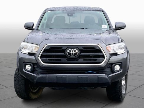 Used 2019 Toyota Tacoma SR5 image 4