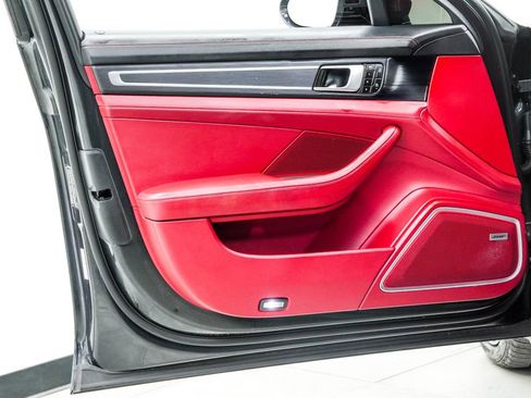 Used 2023 Porsche Panamera 4 Platinum Edition image 42