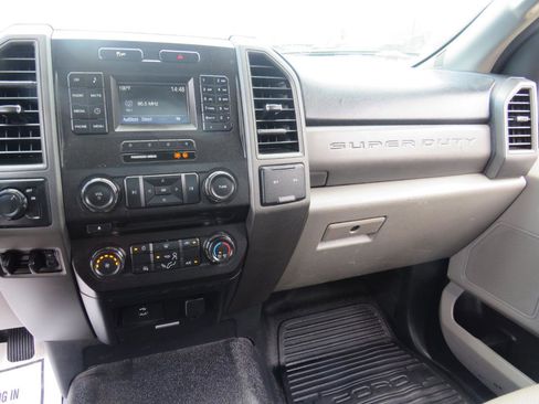 Used 2017 Ford F250 XL w/ Power Equipment Group image 13