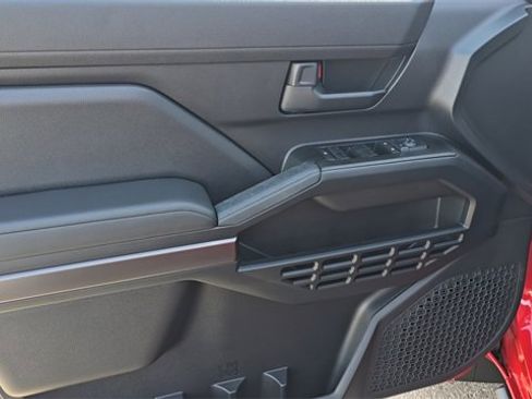 Used 2025 Toyota 4Runner SR5 image 10