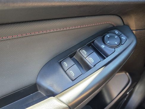 Used 2021 Chevrolet TrailBlazer RS w/ Technology Package FWD image 29