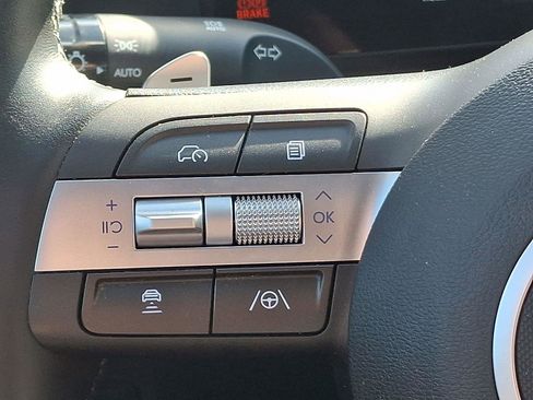 Used 2024 Hyundai Kona Limited image 22