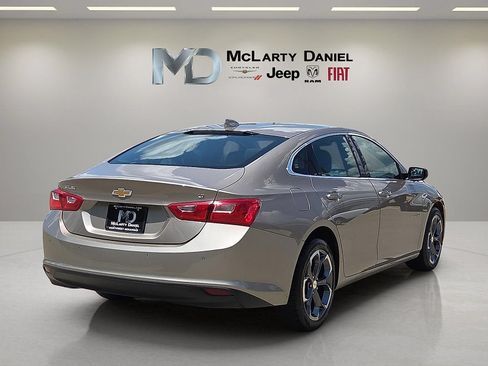 Used 2024 Chevrolet Malibu LT FWD image 5