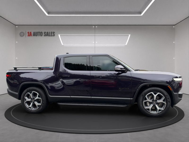 Used 2024 Rivian R1T Adventure Dual AWD/4WD image 6