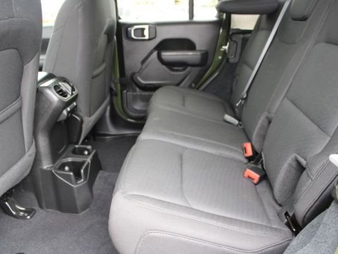 Used 2022 Jeep Wrangler Unlimited Sport AWD/4WD image 33