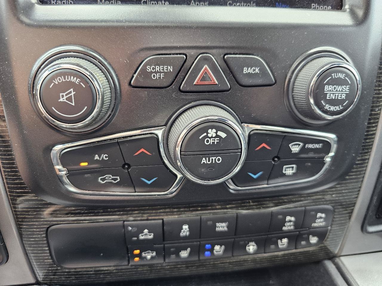 Used 2018 RAM 1500 Limited AWD/4WD image 18