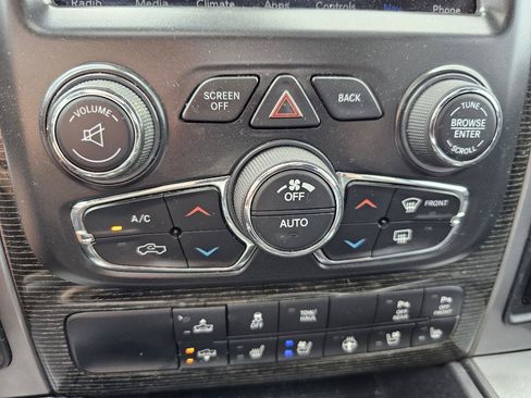 Used 2018 RAM 1500 Limited AWD/4WD image 18
