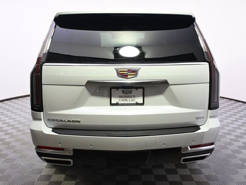 New 2026 Cadillac Escalade ESV Luxury w/ Touring Package image 5