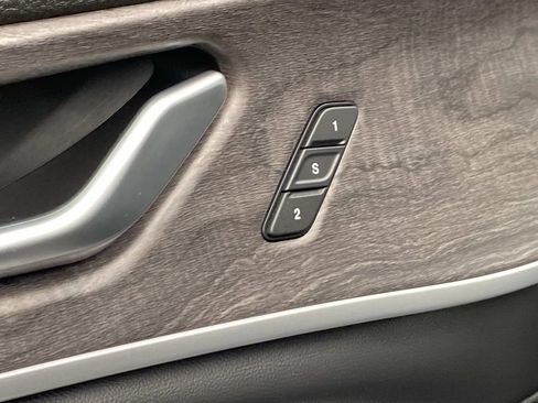 Certified 2023 Jeep Grand Cherokee Limited AWD/4WD image 31