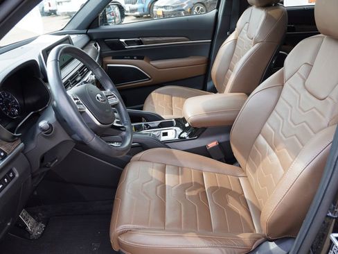 Used 2020 Kia Telluride SX w/ SX Prestige Package image 5