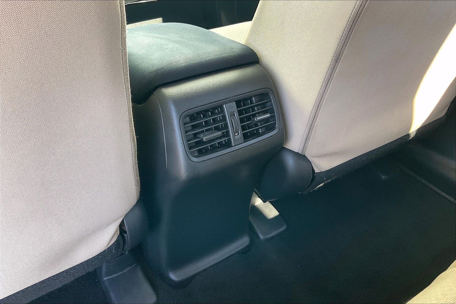 Used 2016 Honda CR-V SE image 39