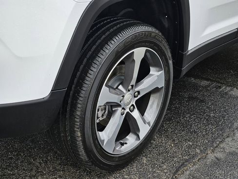 New 2026 Jeep Grand Cherokee Limited image 8