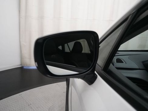 Certified 2025 Subaru Crosstrek 2.5i Limited w/ Crosstrek Mirror Package image 23