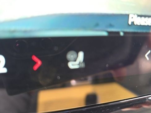 Used 2025 Ford Expedition Active image 23