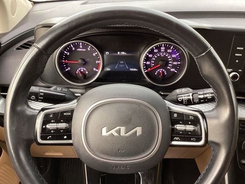 Used 2022 Kia Carnival LX w/ Paint Protection Package FWD image 27