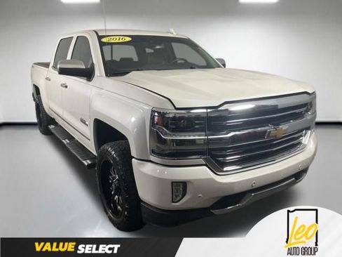 Used 2016 Chevrolet Silverado 1500 High Country w/ High Country Premium Package AWD/4WD image 8