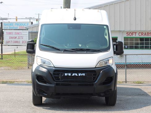 Used 2023 RAM ProMaster 2500 FWD image 2